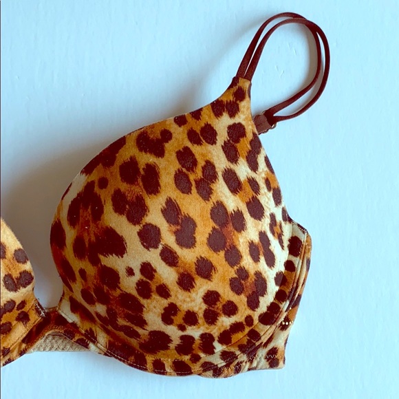 Victoria's Secret Very Sexy Push Up 34C - Picture 6 of 10